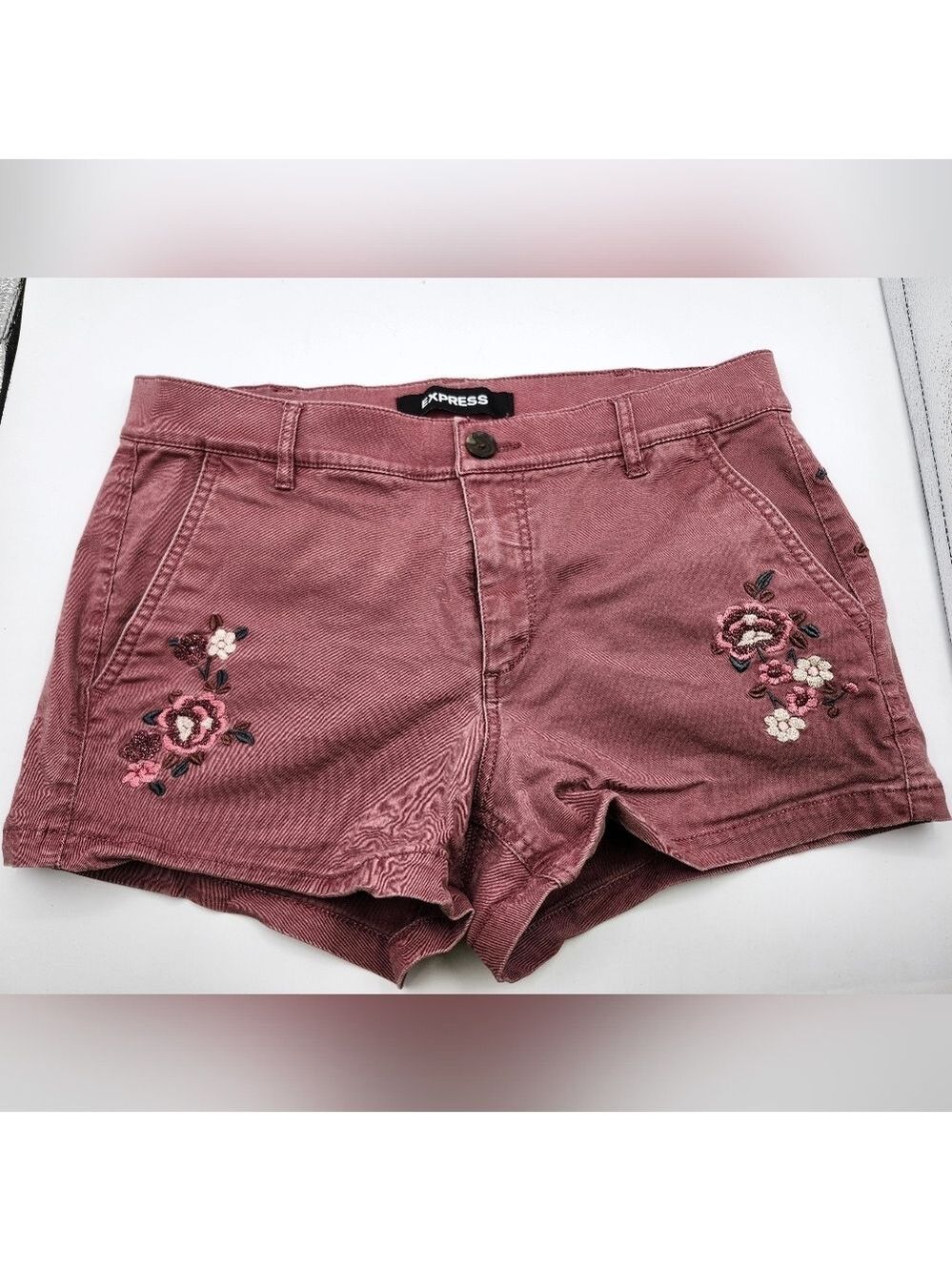 Express Shortie Floral Embroidered Mauve Shorts Sz 6